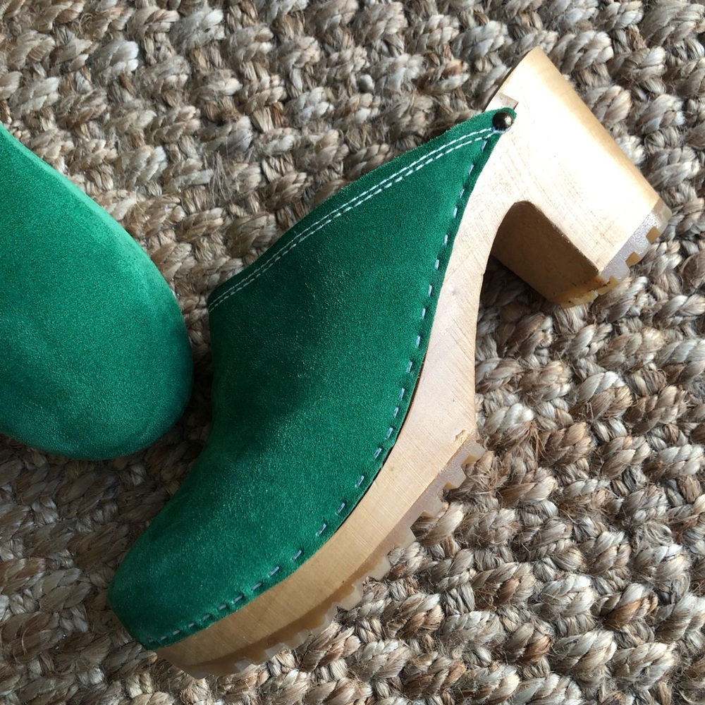 Clogsland Green Suede Classic Wooden Clog. Size 38 - Picture 2 of 12